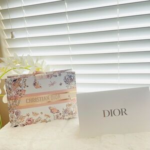 Dior Beauty Floral/Butterflies Gift Bag -DIOR Gift Mother's Day Limited gift bag
